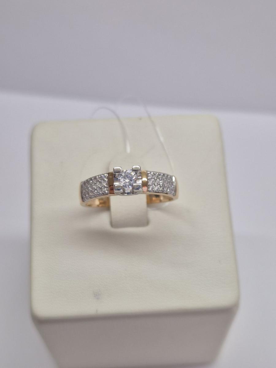 КОЛЬЦО С КАМНЯМИ (Au 585)