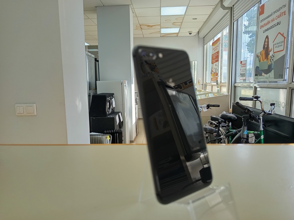 Смартфон Apple iPhone 8 Plus 64Gb
