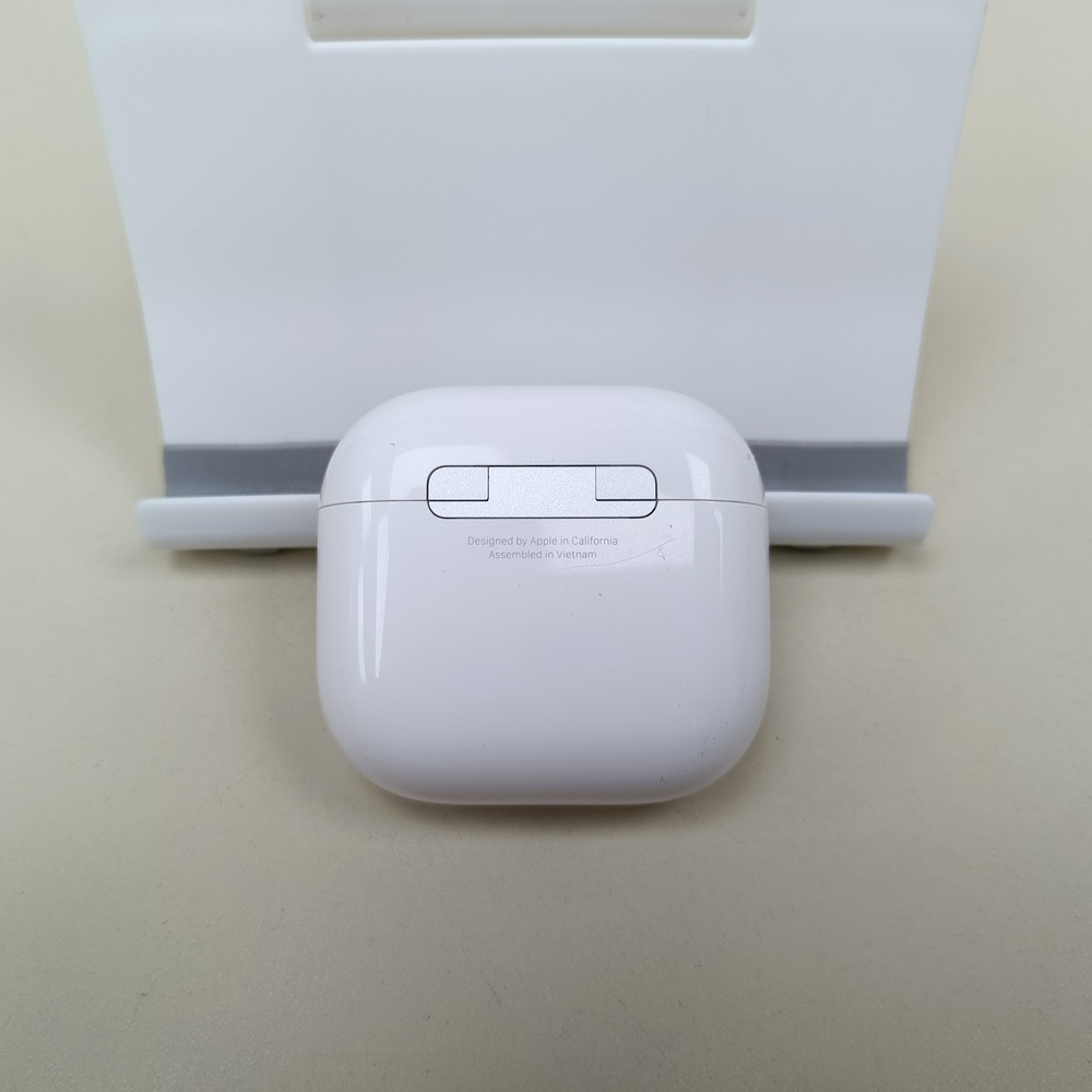 Наушники беспроводные Apple AirPods 4 Без ANC
