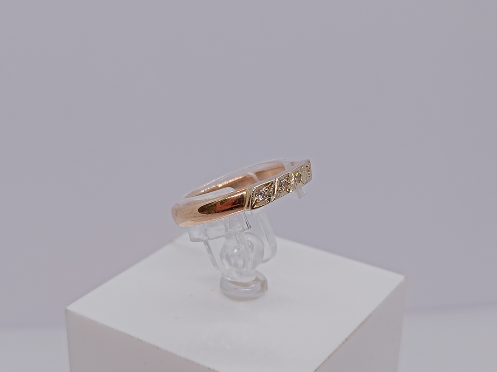 КОЛЬЦО С КАМНЯМИ (Au 585)