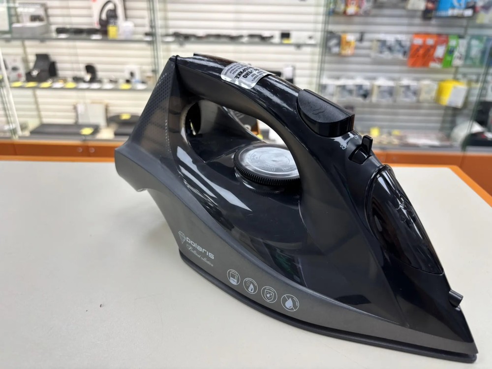 Утюг Polaris PIR 2430K