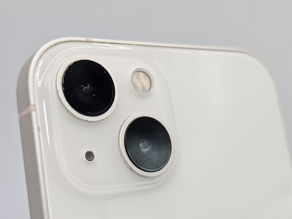 Смартфон Apple iPhone 13 128Gb