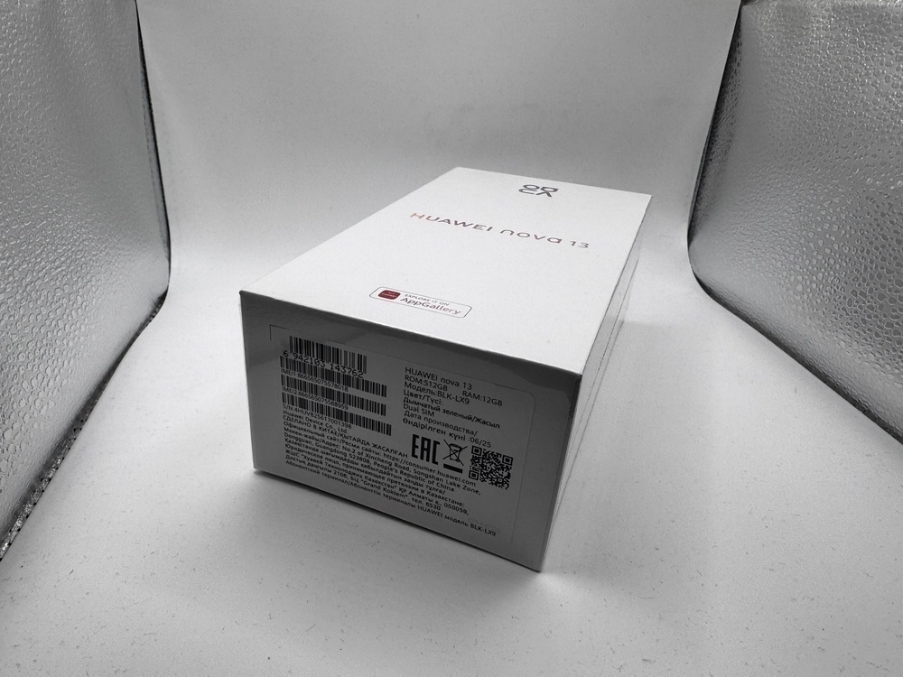 Смартфон Huawei Nova 13 12/512