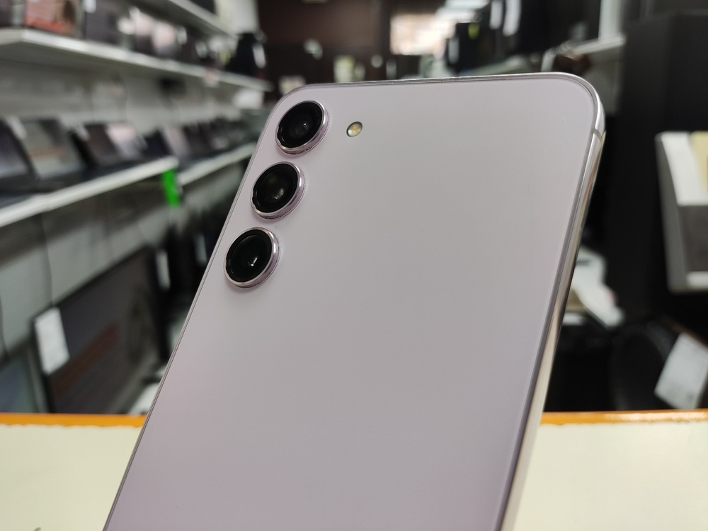 Смартфон Samsung Galaxy S23+ 8/256