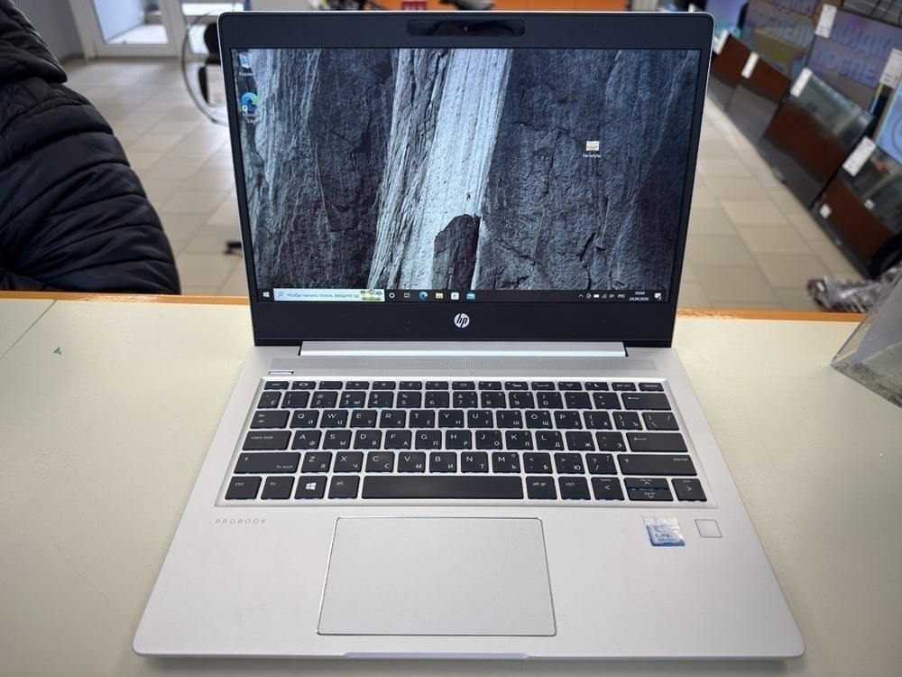 Ноутбук HP; Core i5-8265U, Intel UHD Graphics, 8 Гб, 120 Гб, Нет