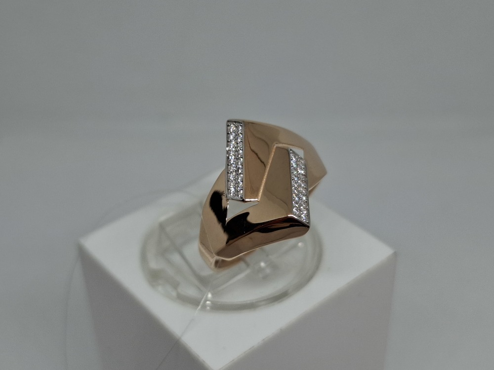 КОЛЬЦО С КАМНЯМИ (Au 585)