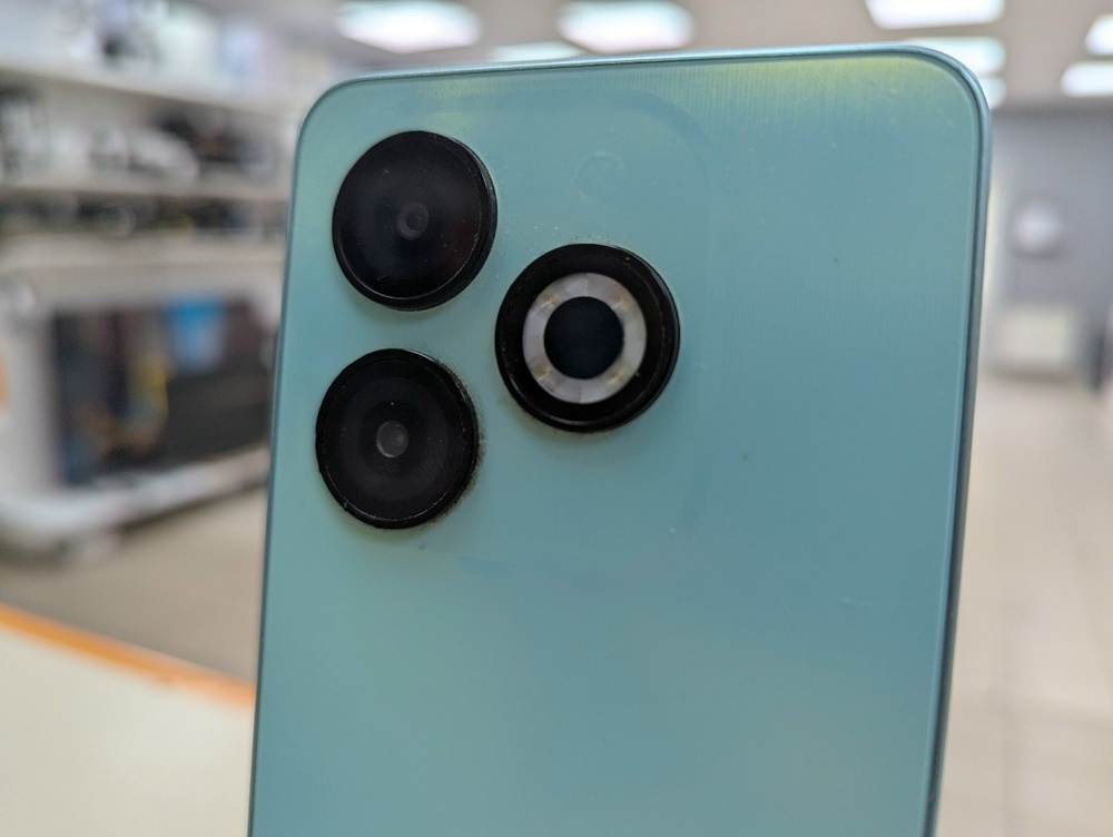Смартфон Infinix Smart 8 4/128