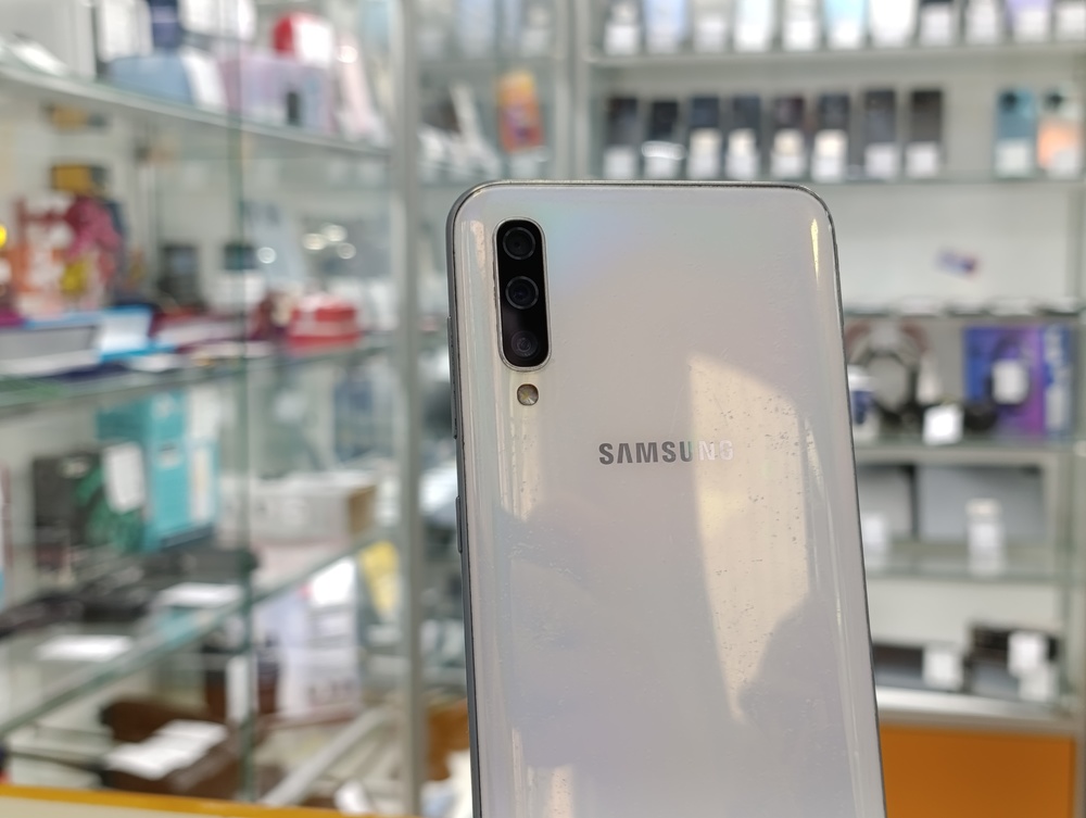 Смартфон Samsung Galaxy A50 4/64