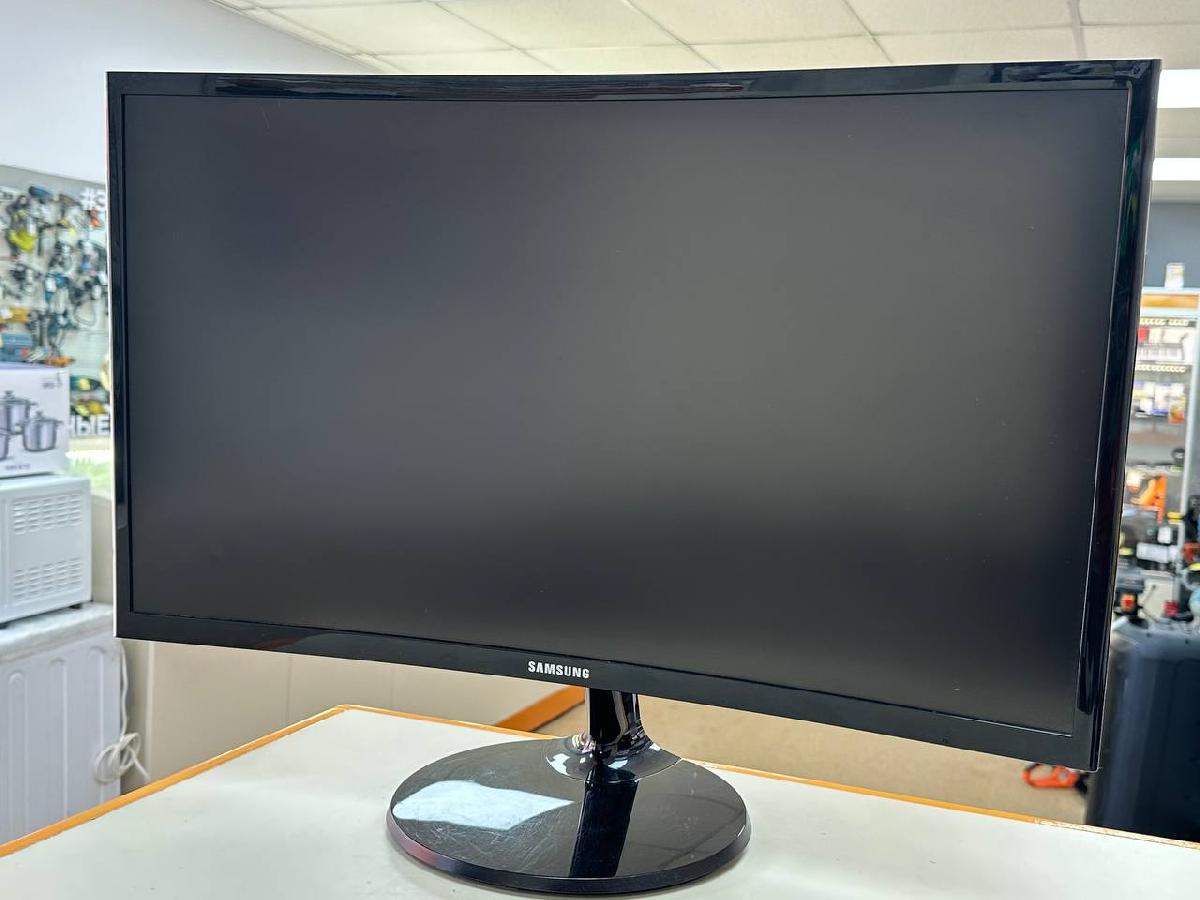 Монитор Samsung C24F390FH;