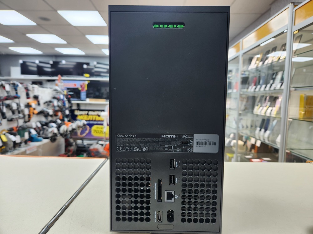 Игровая приставка Xbox Series X 1Tb