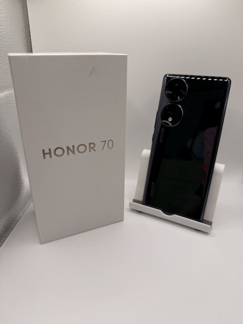 Смартфон Honor 70 8/128