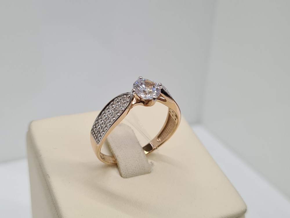 019472 КОЛЬЦО С КАМНЯМИ (Au 585)