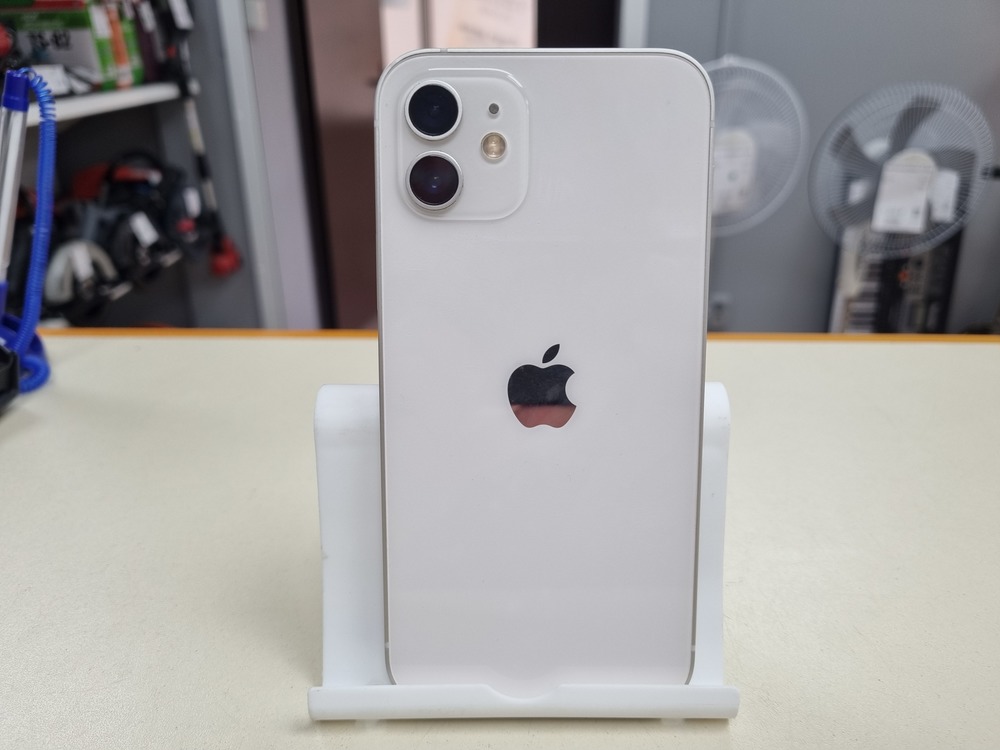 Смартфон Apple iPhone 12 128Gb