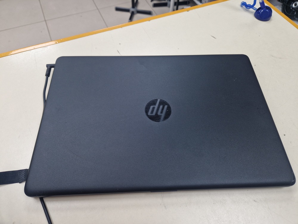 Ноутбук HP; A6-9220, Radeon R4 series, 6 Гб, Нет, 500 Гб