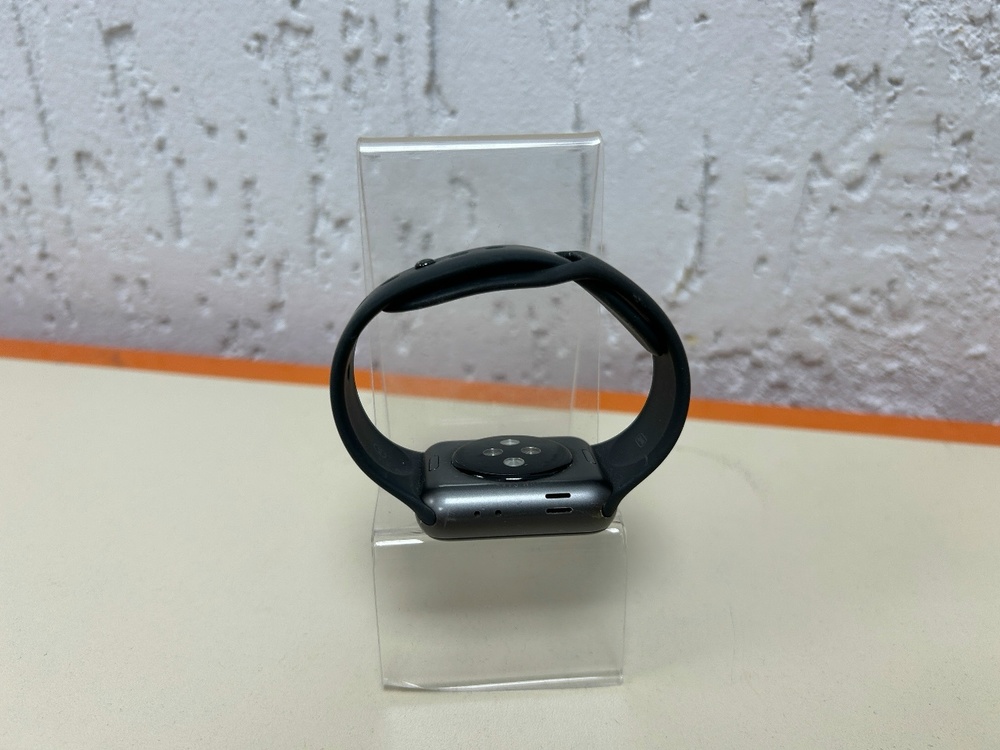 Смарт-часы Apple Watch Series 3 38 мм