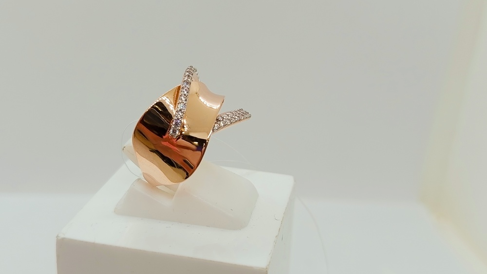 КОЛЬЦО С КАМНЯМИ (Au 585)