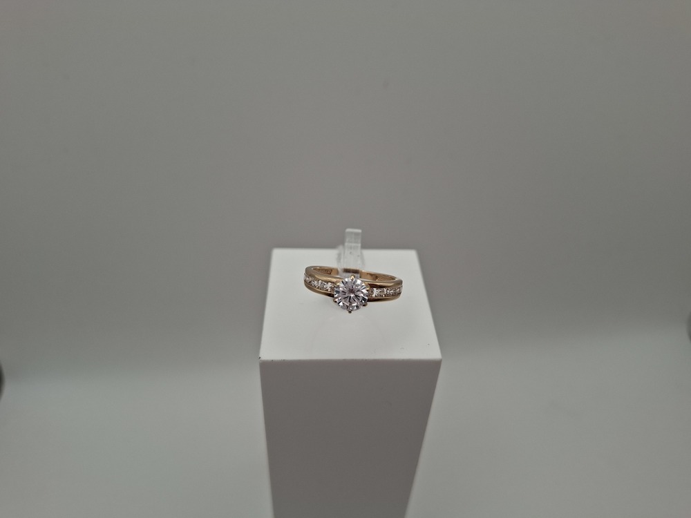 КОЛКМИ585 КОЛЬЦО С КАМНЯМИ (Au 585)