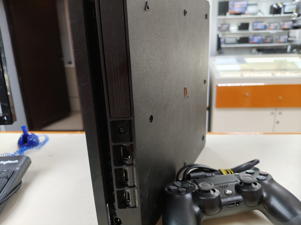 Игровая приставка PlayStation 4 Slim 500GB