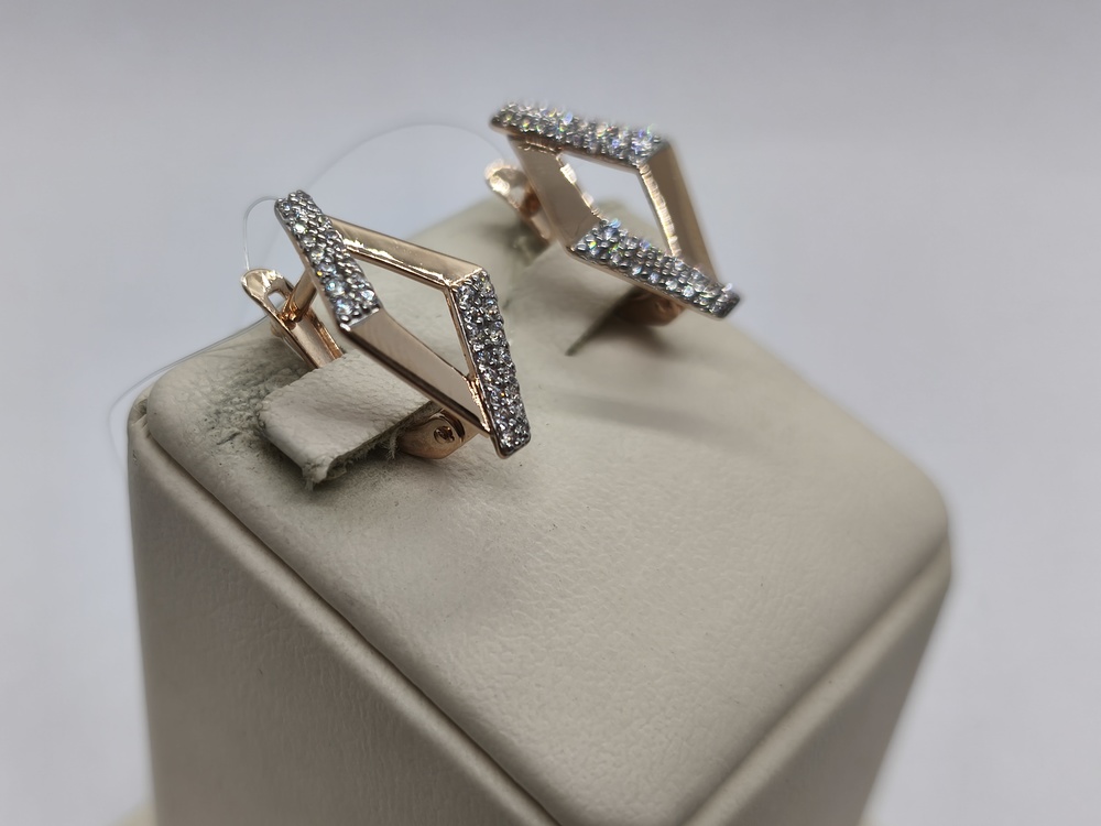 01-218212 СЕРЬГИ С КАМНЯМИ (Au 585)