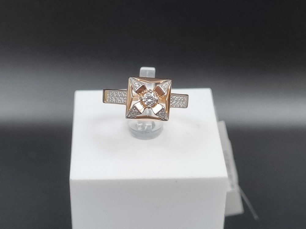 КОЛЬЦО С КАМНЯМИ (Au 585)