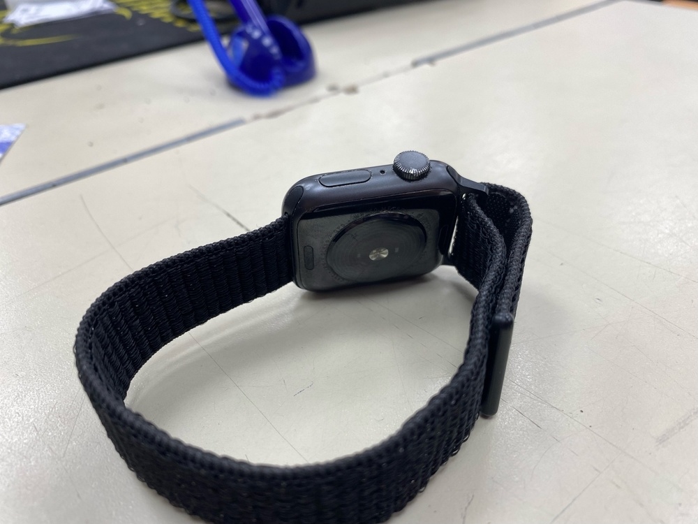 Смарт-часы Apple Watch SE 2020 40mm