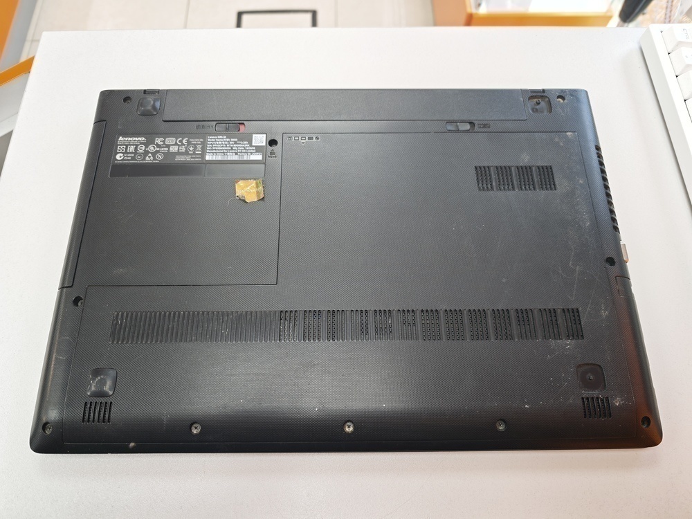 Ноутбук Lenovo; Pentium N3530, HD Graphics, 2 Гб, Нет, 320 Гб