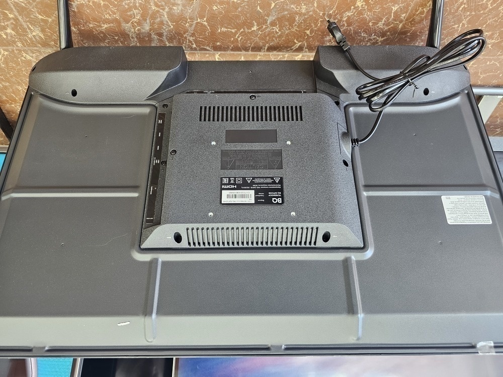 LED Телевизор BQ 32FS34B