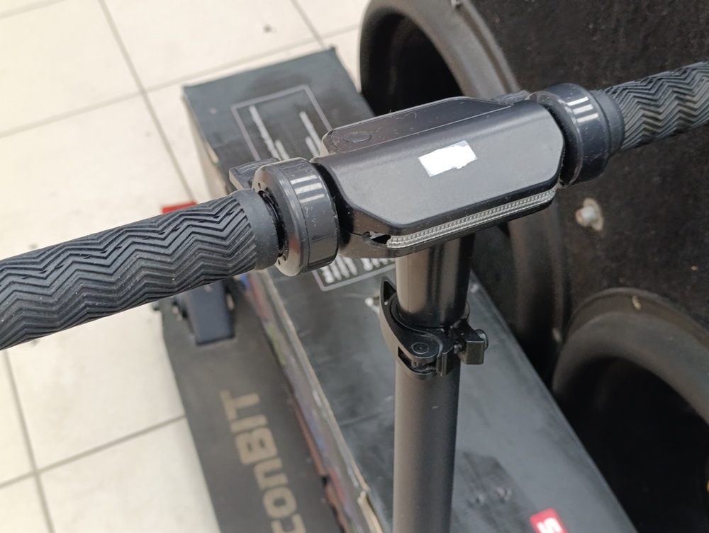 Электросамокат IconBit Street T75