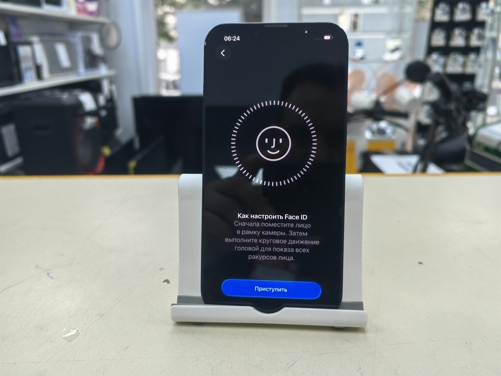 Смартфон Apple iPhone 13 128Gb