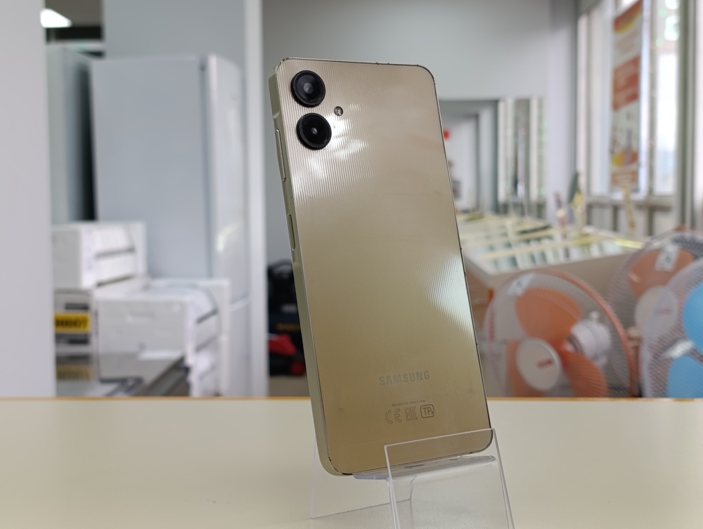 Смартфон Samsung Galaxy A06 6/128