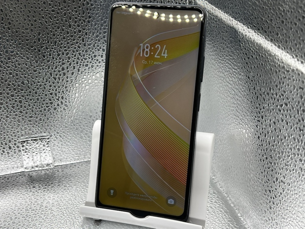 Смартфон Infinix Smart 8 4/128
