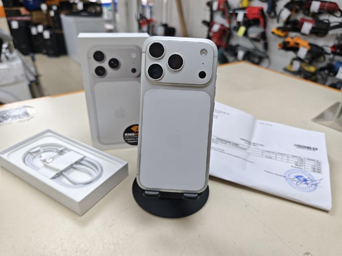 Смартфон Apple Iphone 17 Pro 256Gb