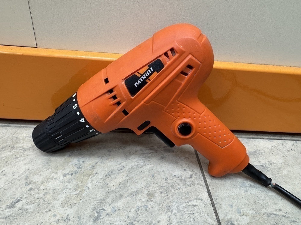 Шуруповерт Patriot FS 250