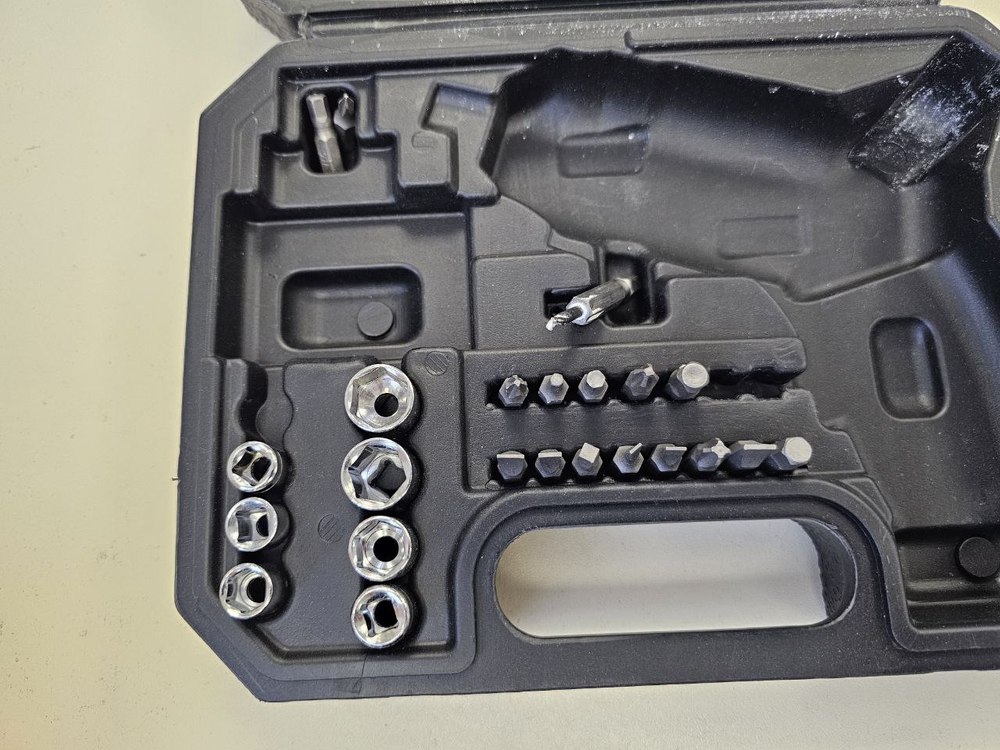 Отвертка электрическая Leomax 