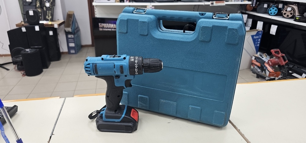 Шуруповерт Makita NoName