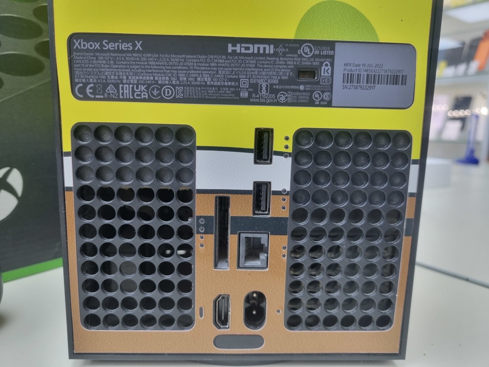 Игровая приставка Xbox Series X 1Tb