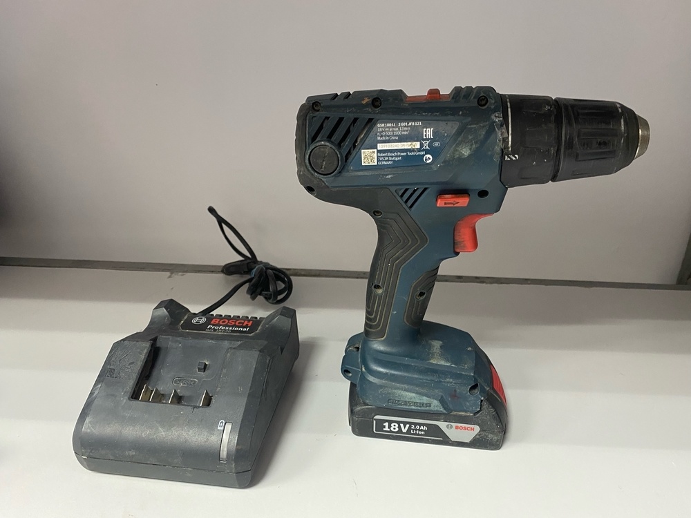 Шуруповерт Bosch GSR 180 LI