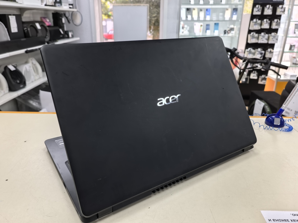 Ноутбук Acer; Core i5-1035G1, Intel UHD Graphics, 4 Гб, 240 Гб, Нет