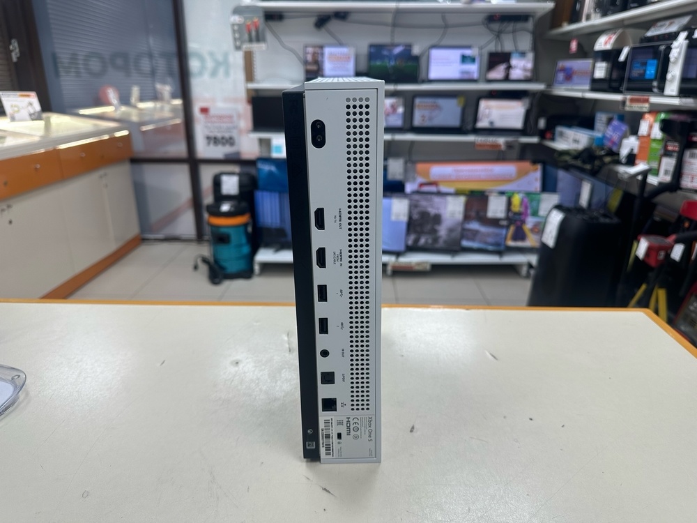 Игровая приставка Xbox One S 500Gb