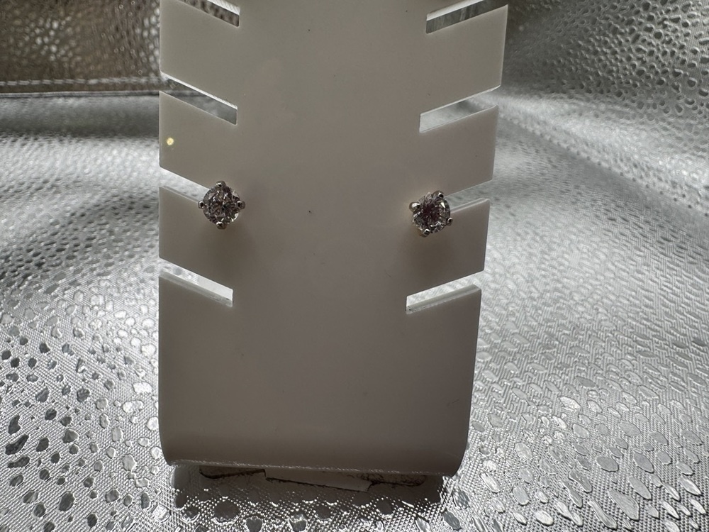 СЕРЬГИ ПУСЕТЫ с камнем (Au 585)