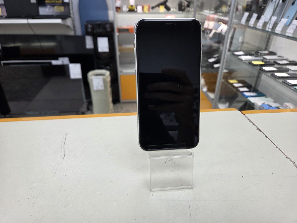 Смартфон Apple iPhone 11 128Gb