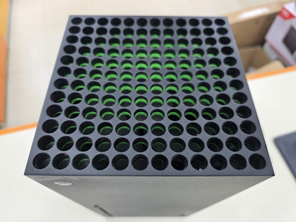 Игровая приставка Xbox Series X 1Tb