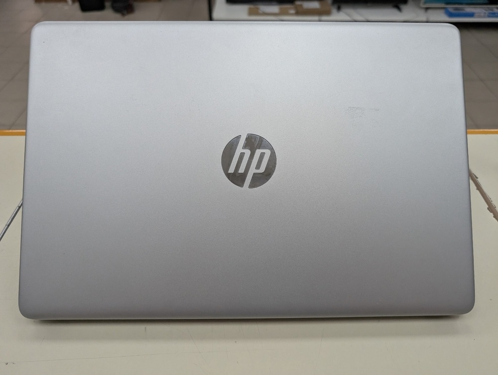 Ноутбук HP 1343ur; Ryzen 7 4700U, HD Graphics, 8 Гб, 240 Гб, Нет