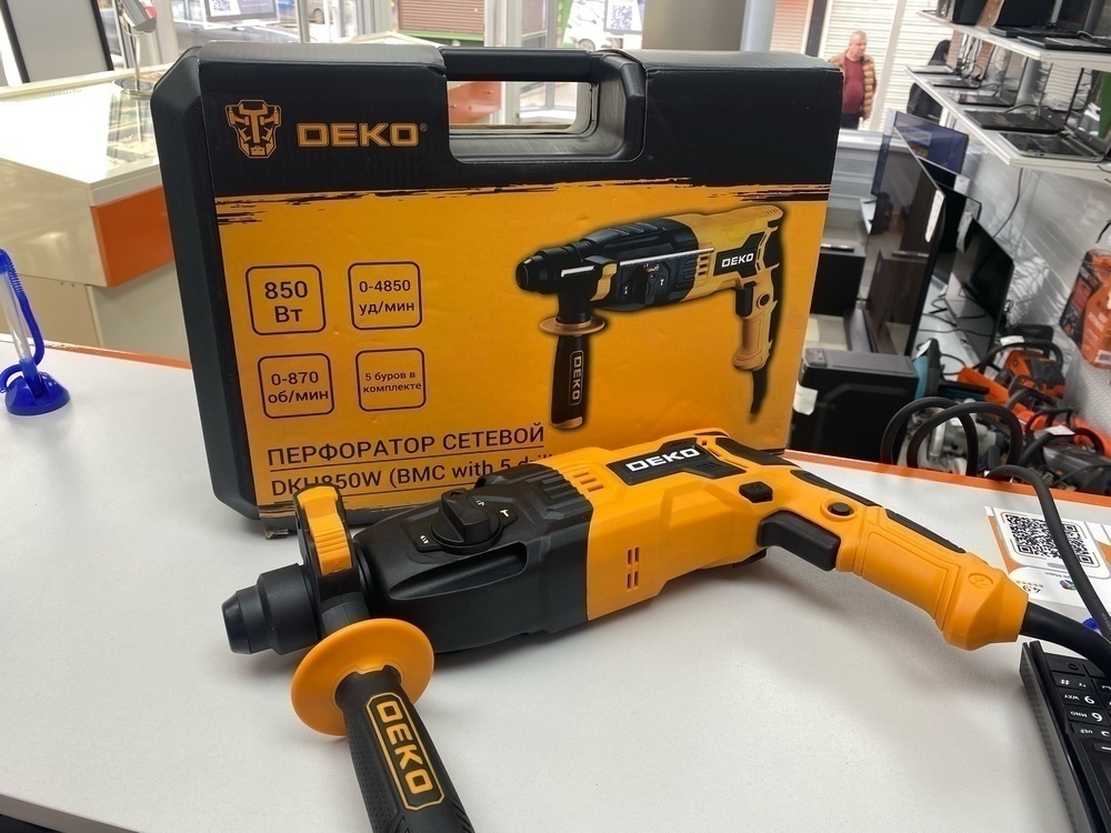 Перфоратор Deko DKH850W