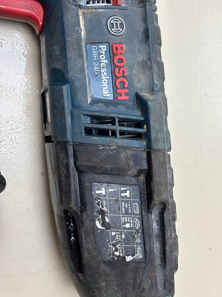 Перфоратор Bosch GBH240