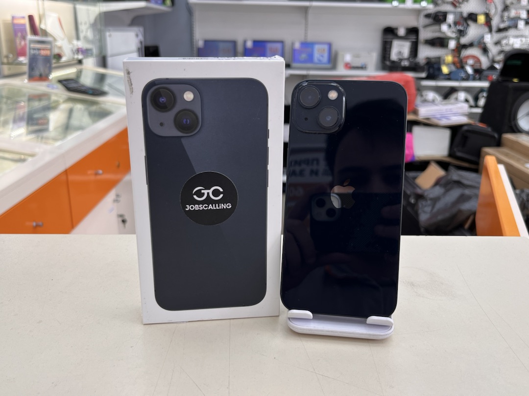 Смартфон Apple iPhone 13 128Gb