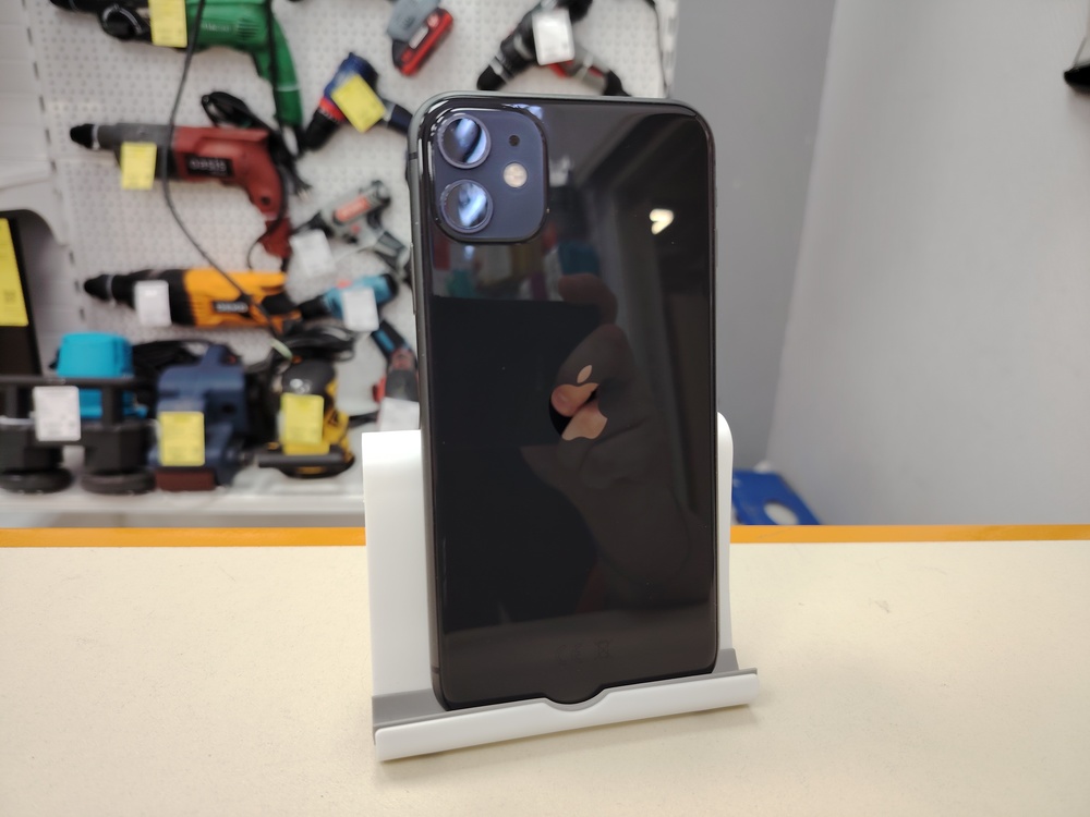 Смартфон Apple iPhone 11 128Gb