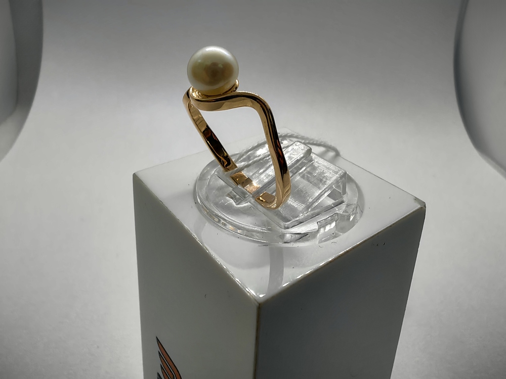 КОЛКМ585 КОЛЬЦО С КАМНЕМ (Au 585)