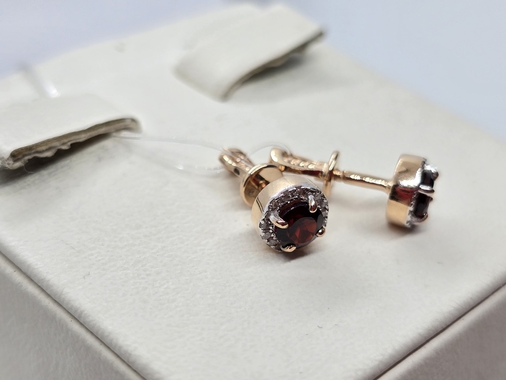 СЕРЬГИ ПУСЕТЫ гранат (Au 585)