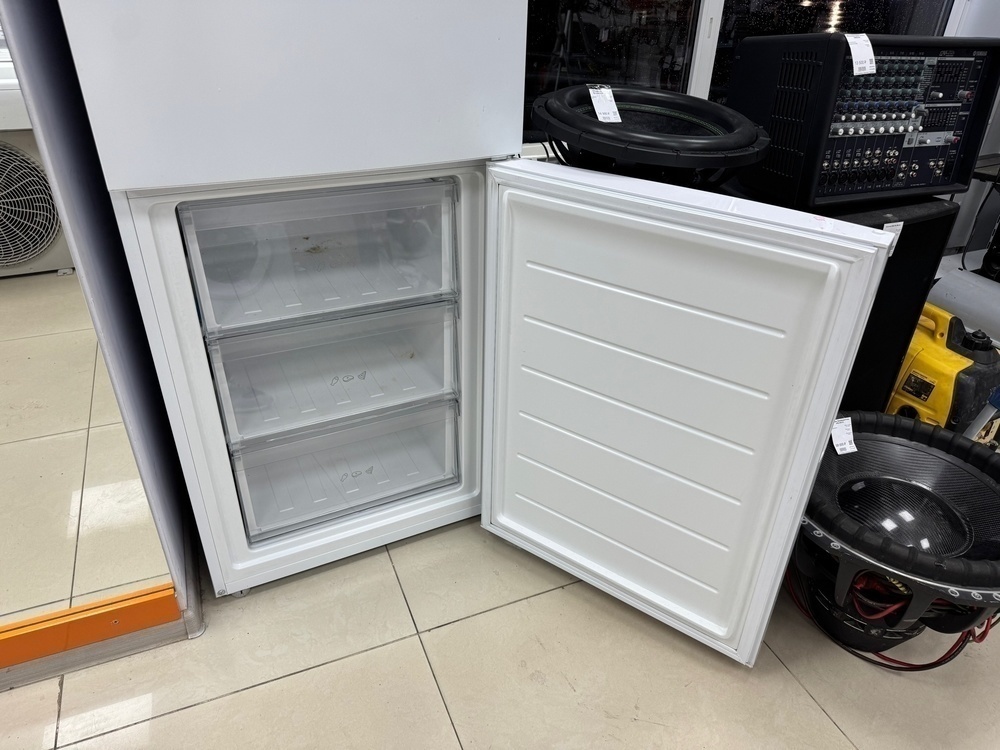 Холодильник Haier CEF537ASG